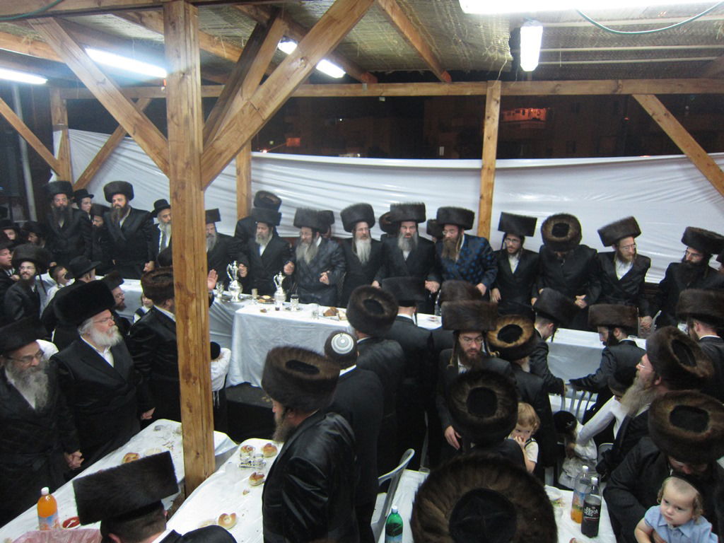 גלריה: "ושמחת בחגך" בנדבורנה עם האחים האדמו"רים