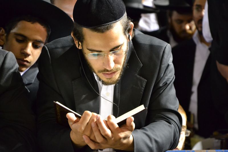 רבבות בעצרת ענק בכותל המערבי לרפואת הגרח"ע