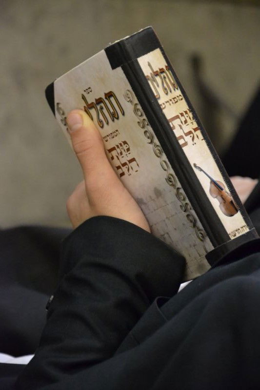 רבבות בעצרת ענק בכותל המערבי לרפואת הגרח"ע