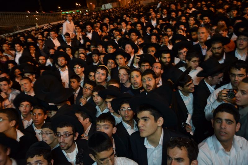 רבבות בעצרת ענק בכותל המערבי לרפואת הגרח"ע