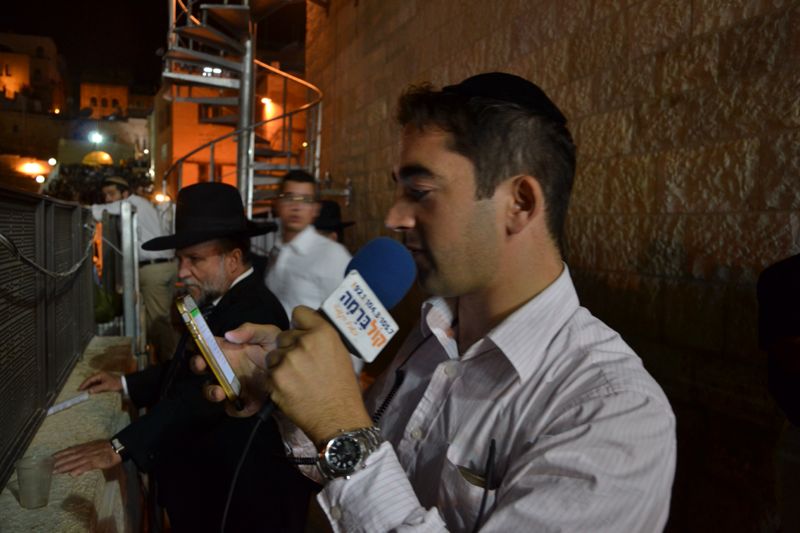 רבבות בעצרת ענק בכותל המערבי לרפואת הגרח"ע