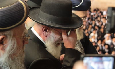 הרב שלום כהן זעק בבכי: "עלולים להיות כצאן אשר אין לו רועה"