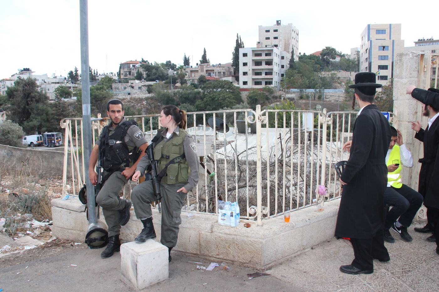 הילולת שמעון הצדיק: אלפים העתירו על הגרח"ע יוסף