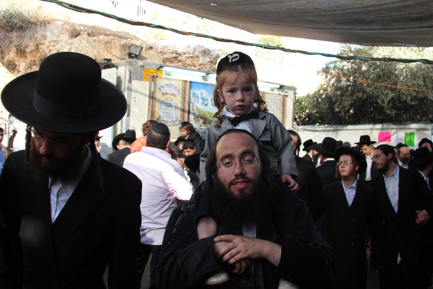 הילולת שמעון הצדיק: אלפים העתירו על הגרח"ע יוסף