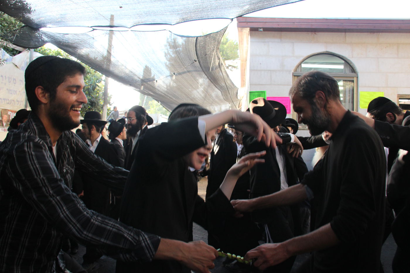 הילולת שמעון הצדיק: אלפים העתירו על הגרח"ע יוסף