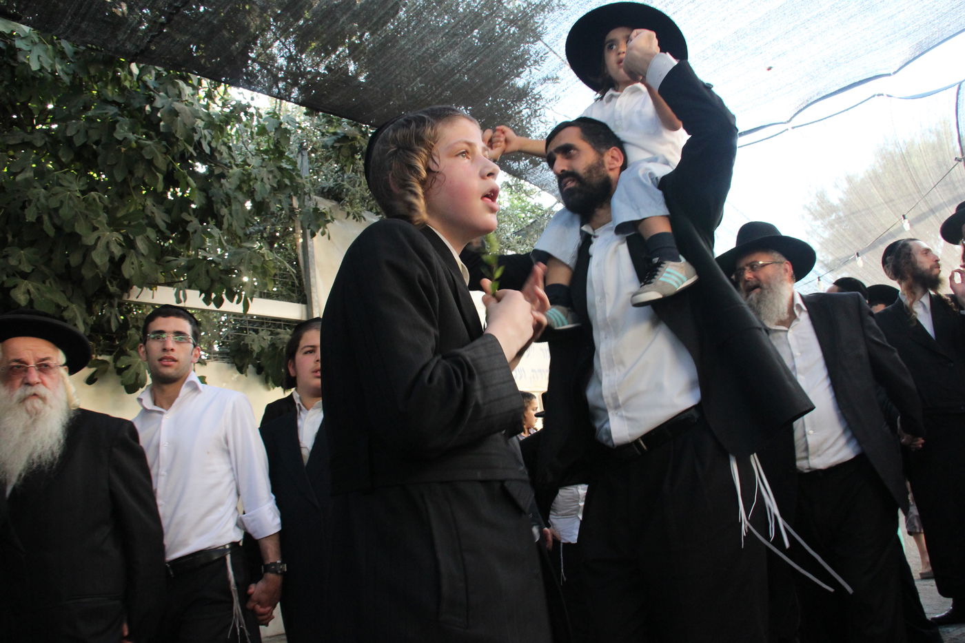 הילולת שמעון הצדיק: אלפים העתירו על הגרח"ע יוסף