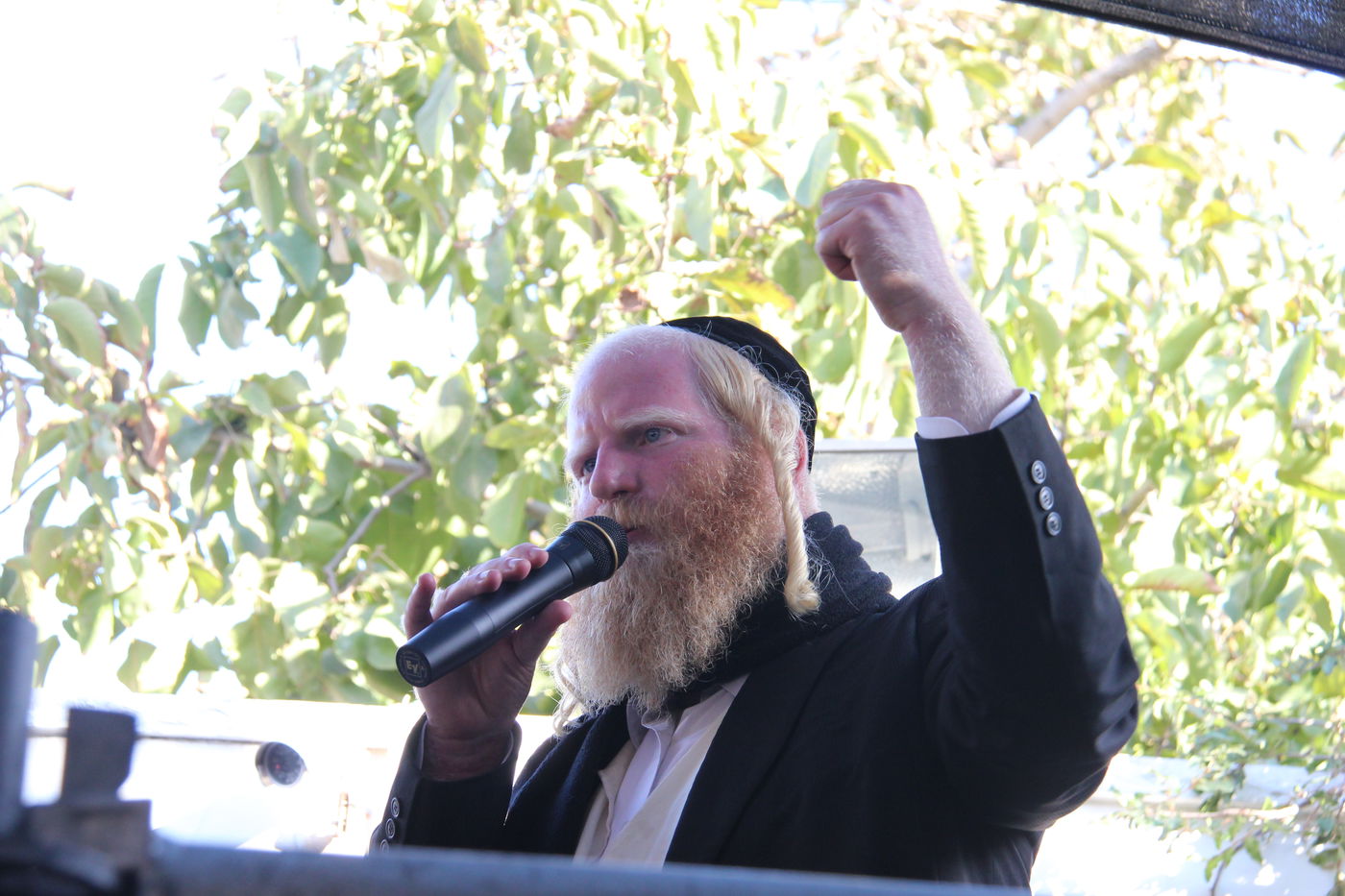 הילולת שמעון הצדיק: אלפים העתירו על הגרח"ע יוסף