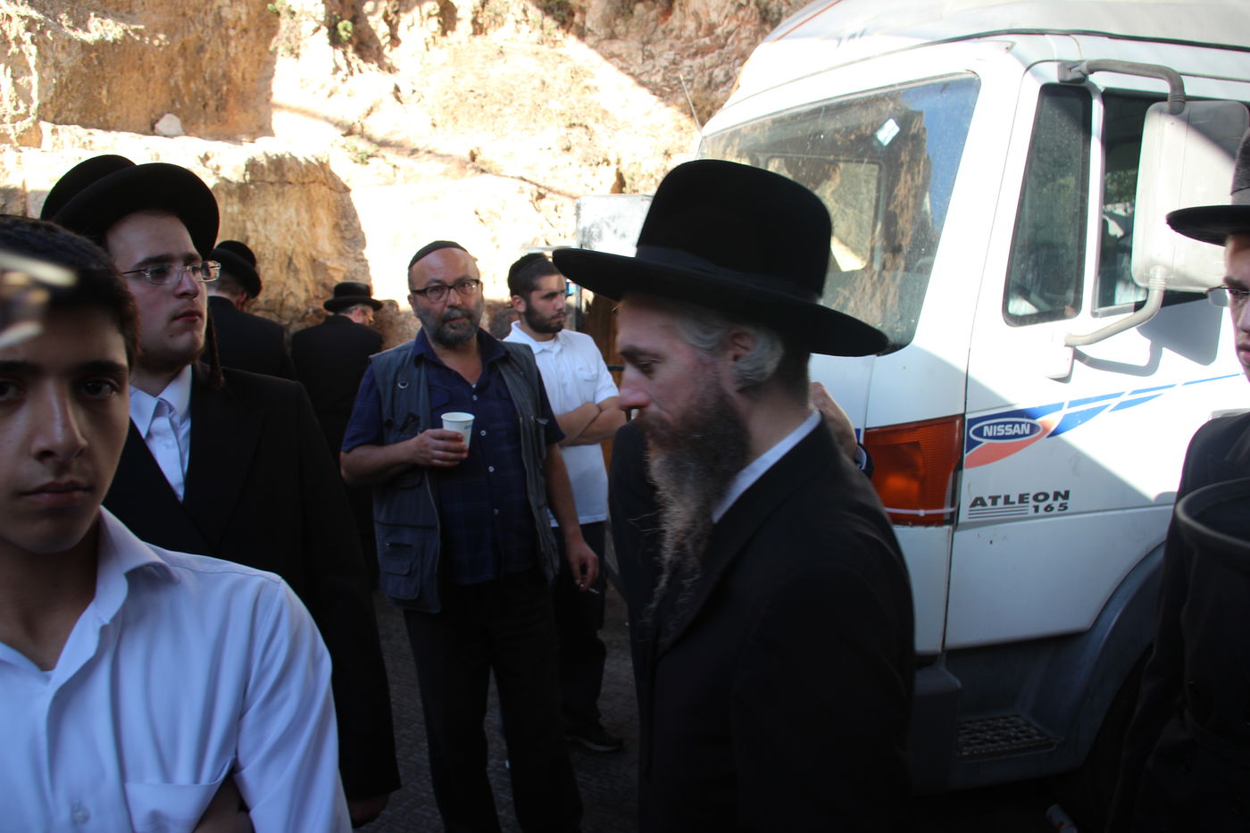 הילולת שמעון הצדיק: אלפים העתירו על הגרח"ע יוסף