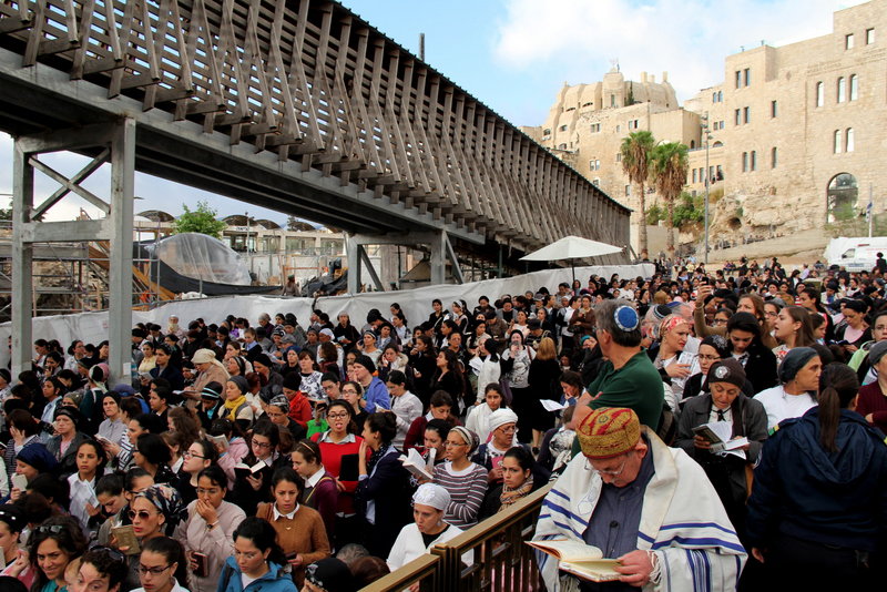 תיעוד: רבבת נשים זעקו לרפואת מרן הגרח"ע יוסף