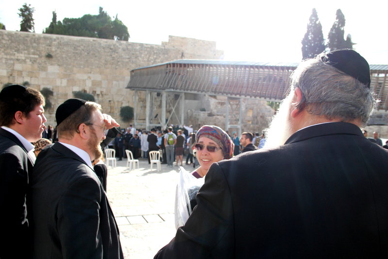 תיעוד: רבבת נשים זעקו לרפואת מרן הגרח"ע יוסף