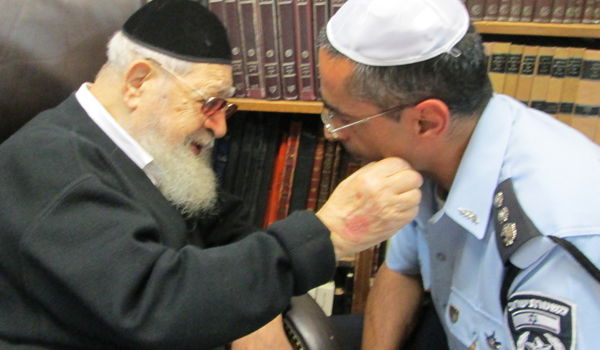 דוידיאן עם הגר"ע יוסף