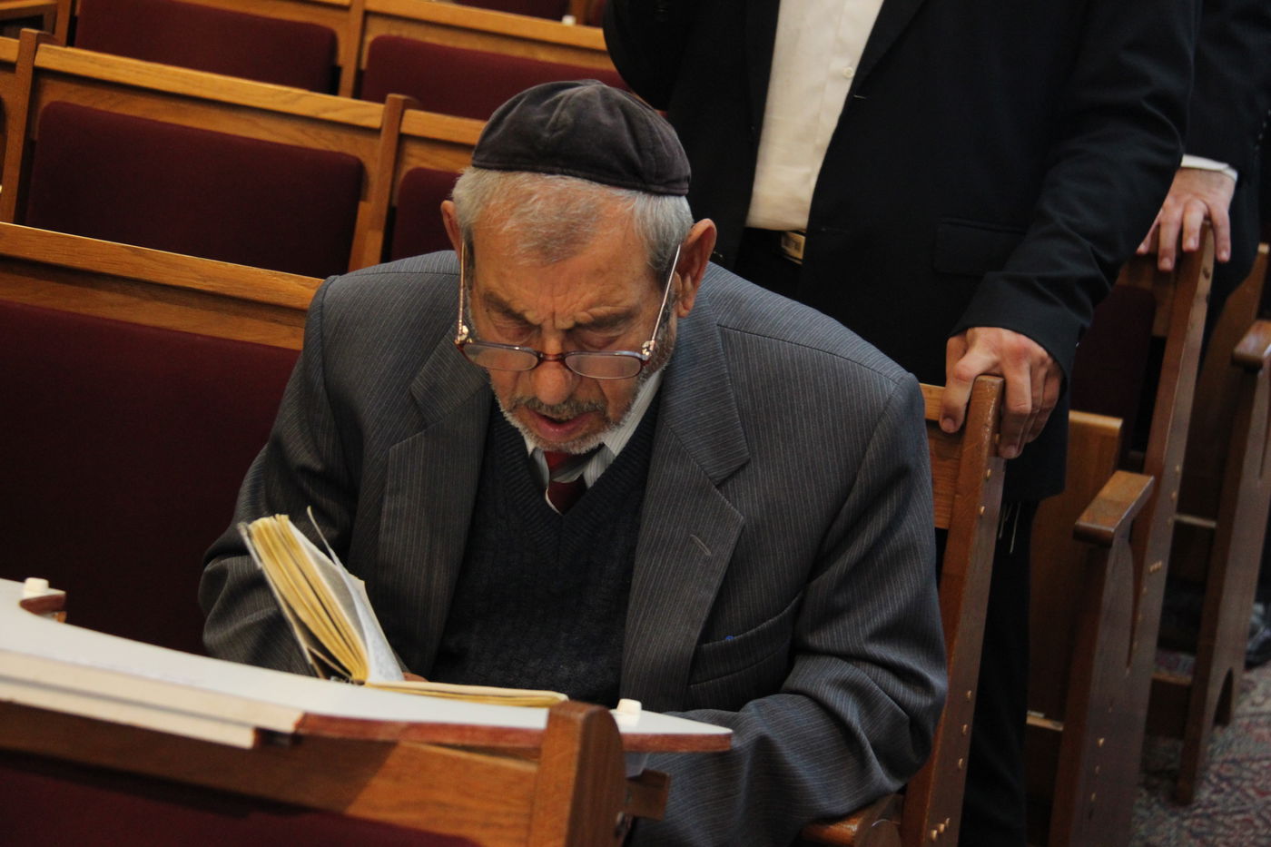 'יחווה דעת': תפילה לרפואת מרן הרב חיים עובדיה יוסף