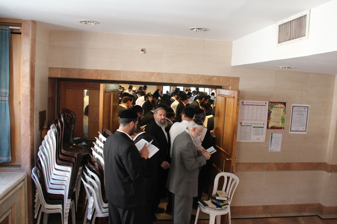 'יחווה דעת': תפילה לרפואת מרן הרב חיים עובדיה יוסף