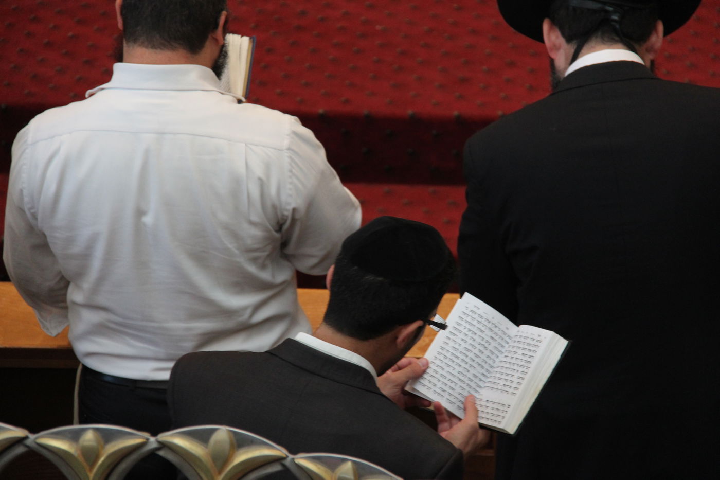 'יחווה דעת': תפילה לרפואת מרן הרב חיים עובדיה יוסף