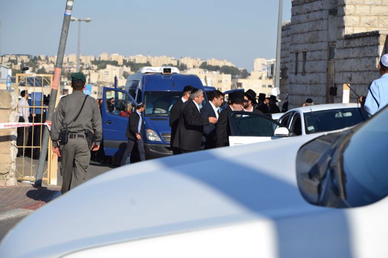 מיטת פוסק הדור עזבה את 'שמגר'