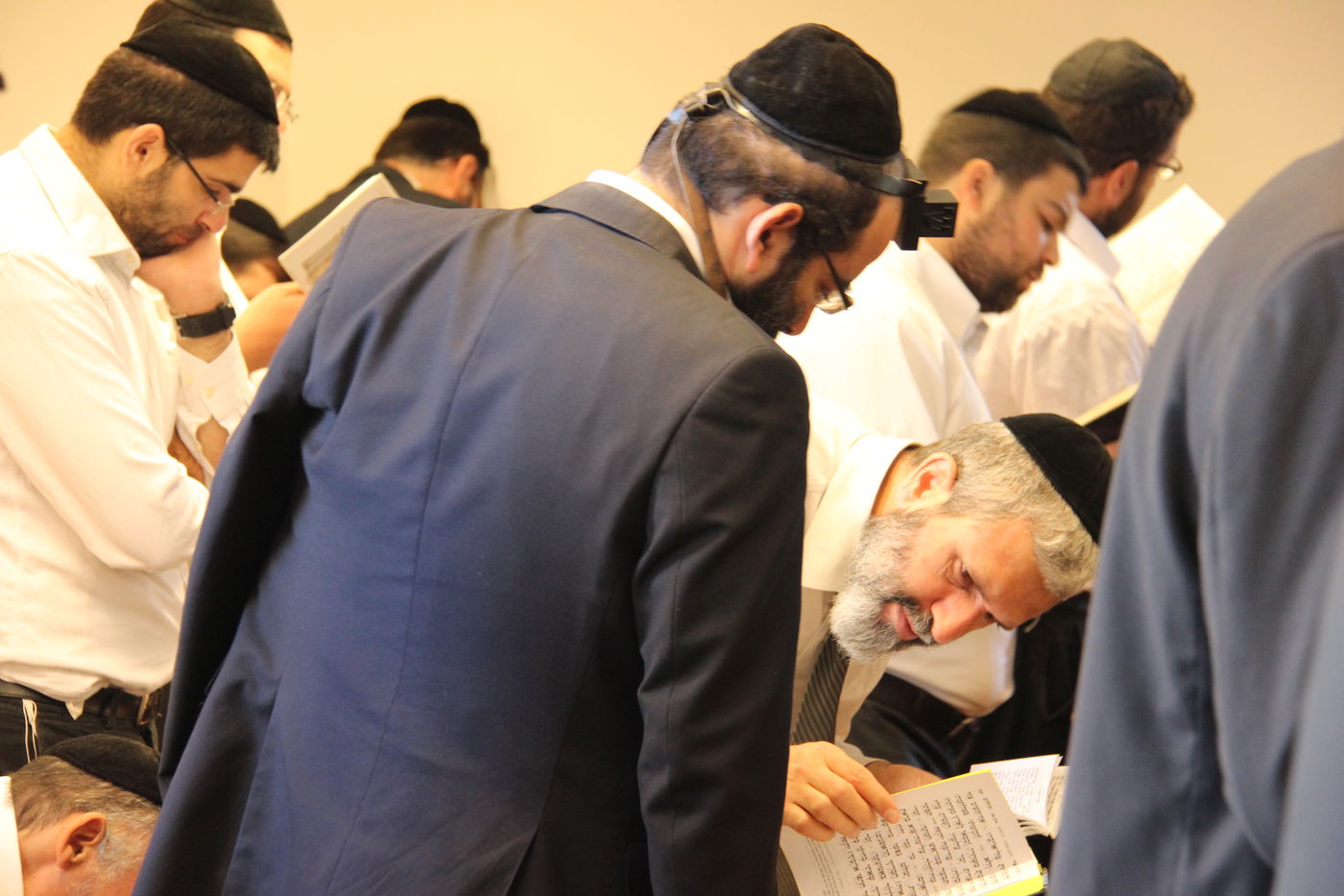 'יחווה דעת': תפילה לרפואת מרן הרב חיים עובדיה יוסף