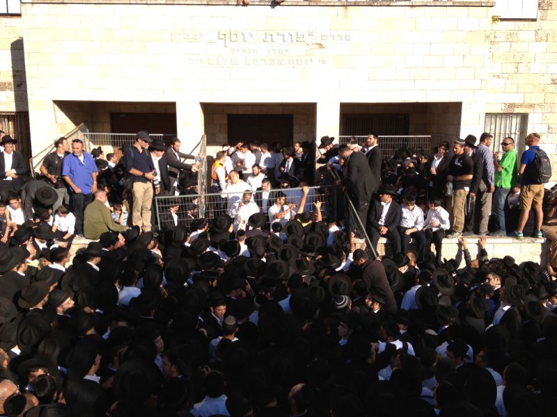 מסע הלווית מרן הגאון רבי עובדיה יוסף זצ"ל • גלריה מתעדכנת