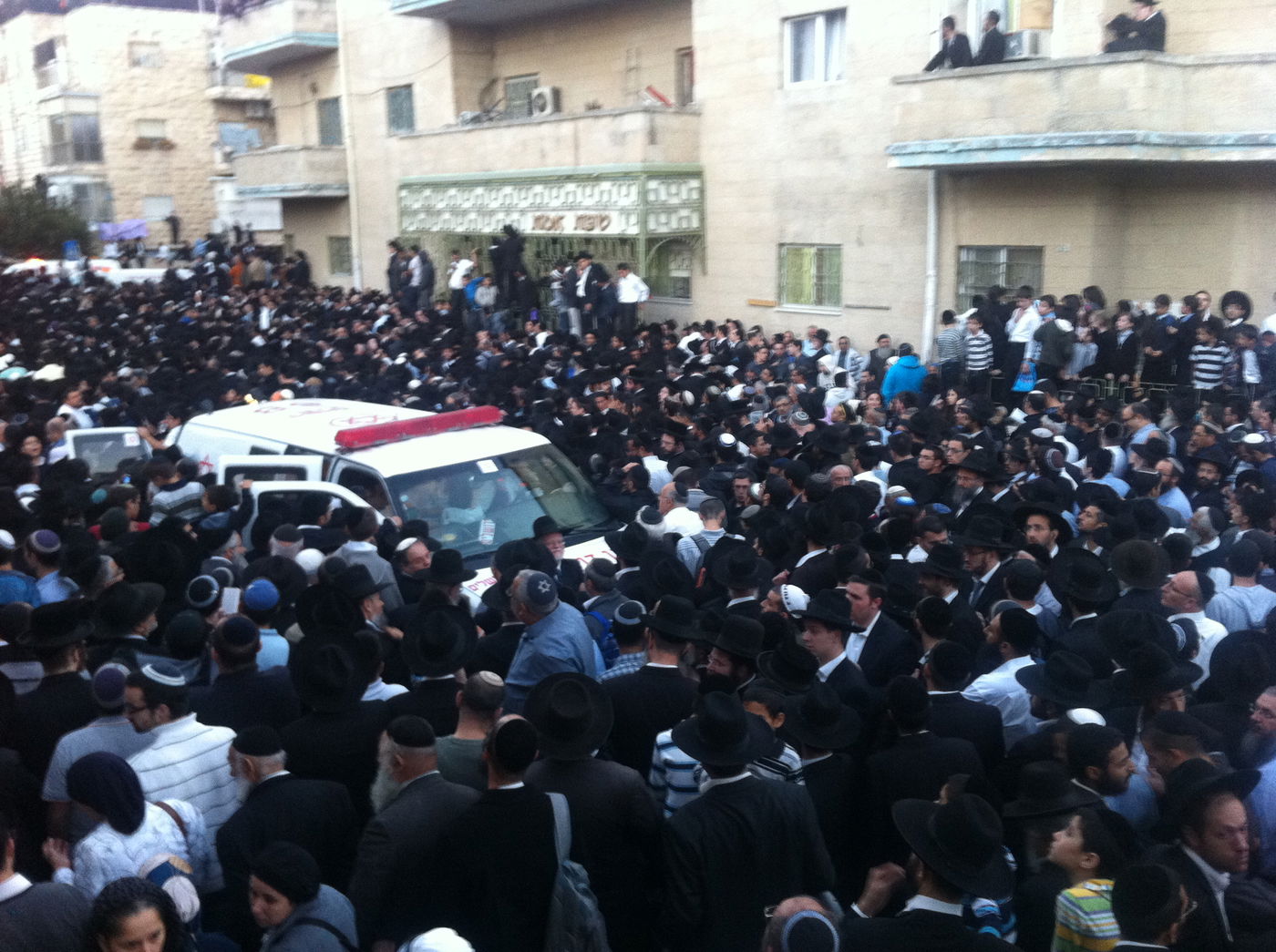 מסע הלווית מרן הגאון רבי עובדיה יוסף זצ"ל • גלריה מתעדכנת