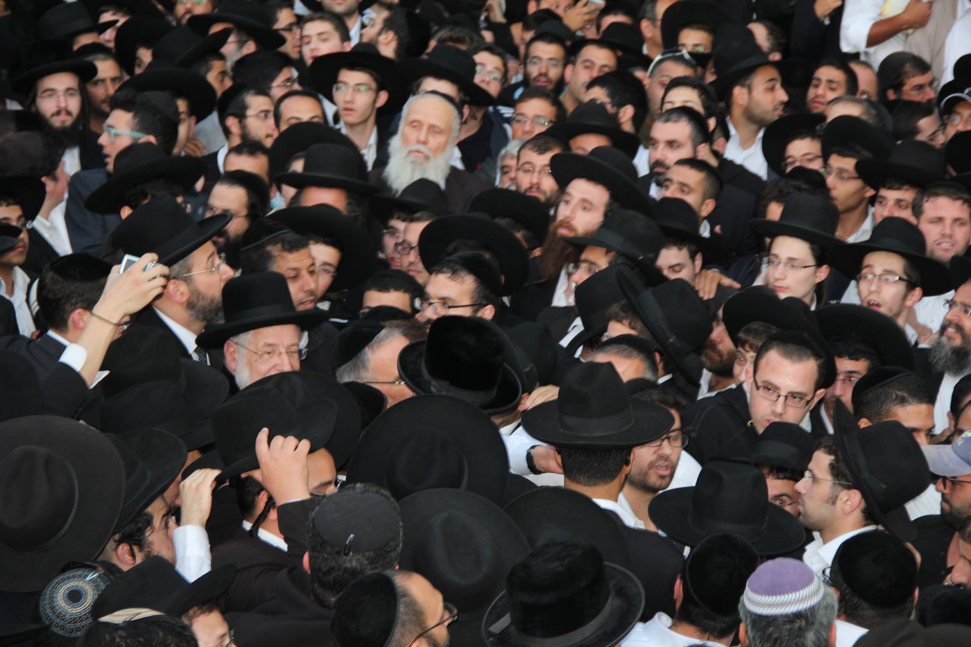 גלריית ענק: כך נראתה הלוויתו של מרן הרב עובדיה יוסף