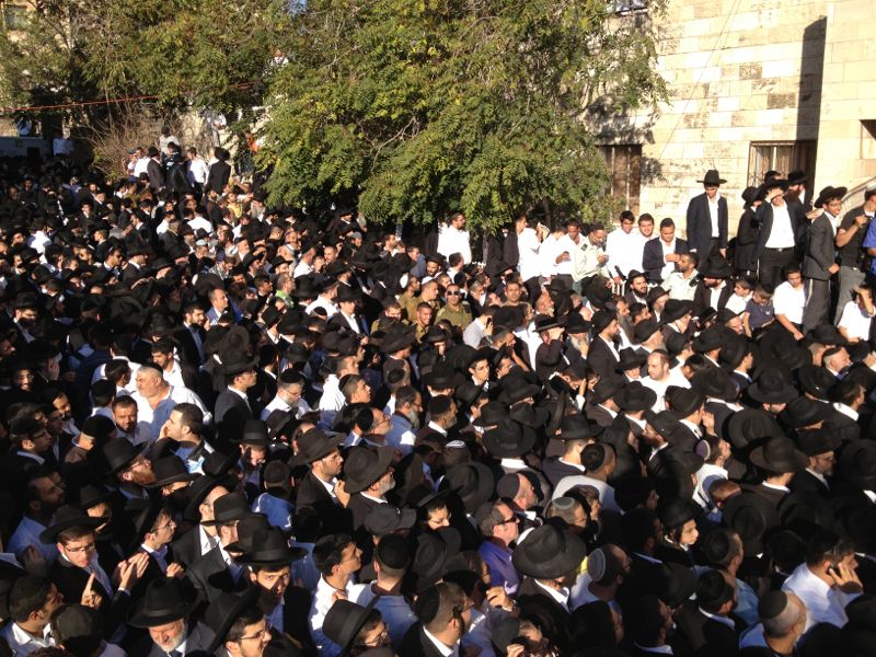 מסע הלווית מרן הגאון רבי עובדיה יוסף זצ"ל • גלריה מתעדכנת