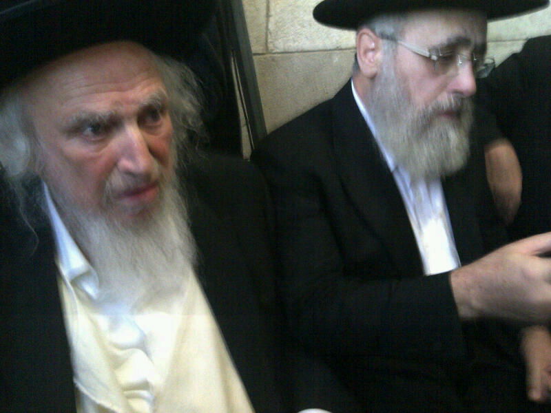 מסע הלווית מרן הגאון רבי עובדיה יוסף זצ"ל • גלריה מתעדכנת