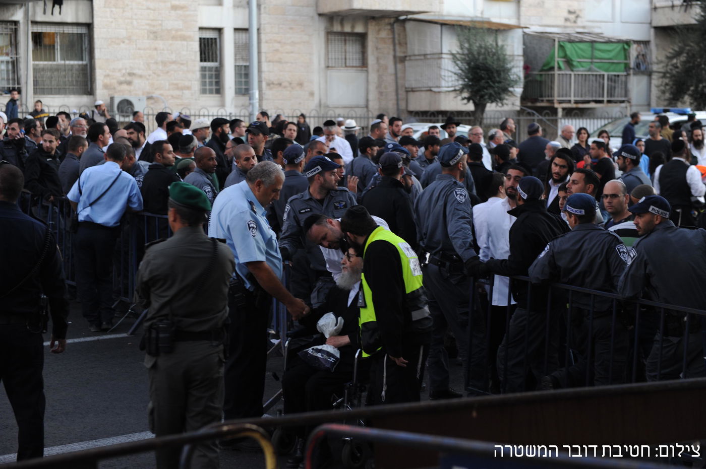 מסע הלווית מרן הגאון רבי עובדיה יוסף זצ"ל • גלריה מתעדכנת