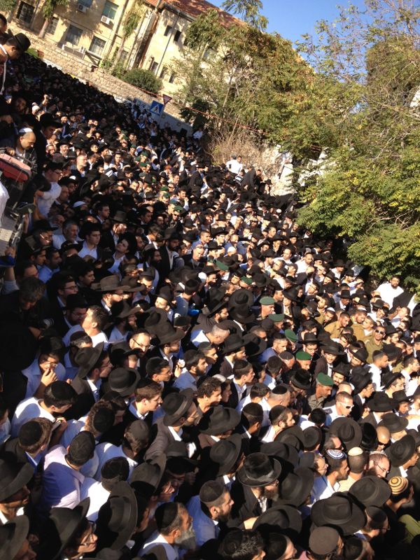 מסע הלווית מרן הגאון רבי עובדיה יוסף זצ"ל • גלריה מתעדכנת