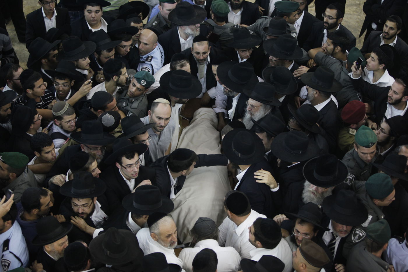 מסע הלווית מרן הגאון רבי עובדיה יוסף זצ"ל • גלריה מתעדכנת