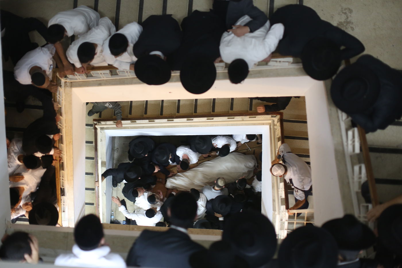 מסע הלווית מרן הגאון רבי עובדיה יוסף זצ"ל • גלריה מתעדכנת