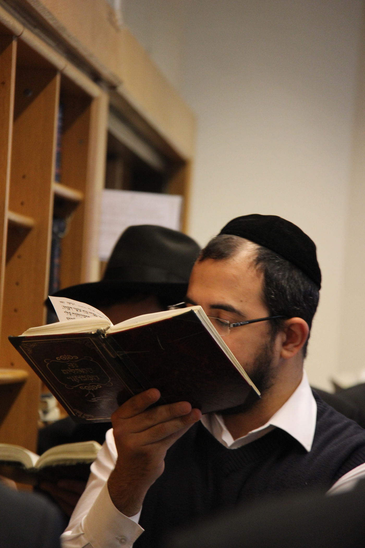 'יחווה דעת': תפילה לרפואת מרן הרב חיים עובדיה יוסף