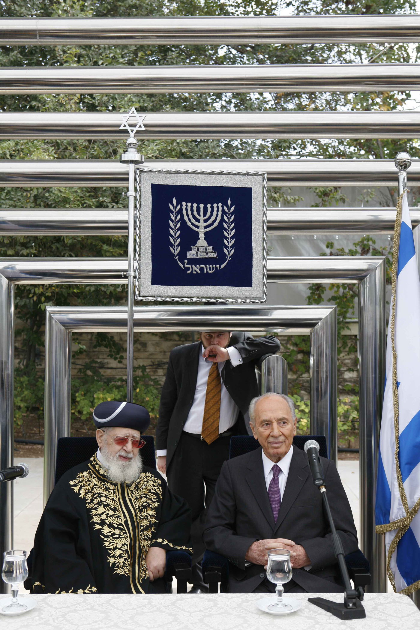 מרן פוסק הדור הגאון רבי עובדיה יוסף זצוק"ל • תמונות חייו