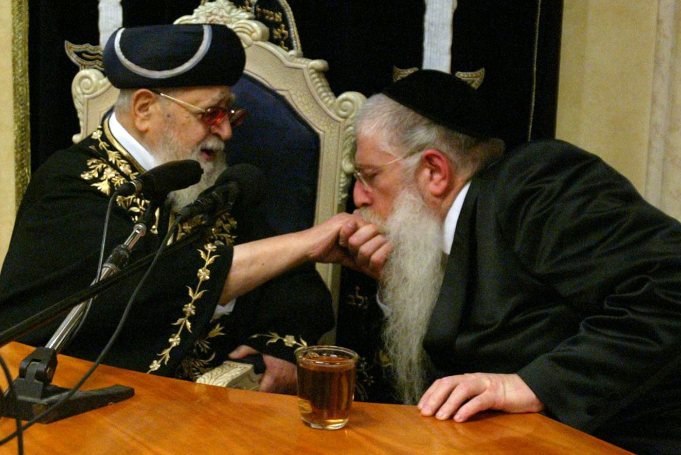 מרן פוסק הדור הגאון רבי עובדיה יוסף זצוק"ל • תמונות חייו