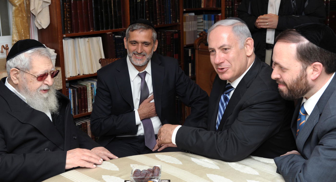 מרן פוסק הדור הגאון רבי עובדיה יוסף זצוק"ל • תמונות חייו