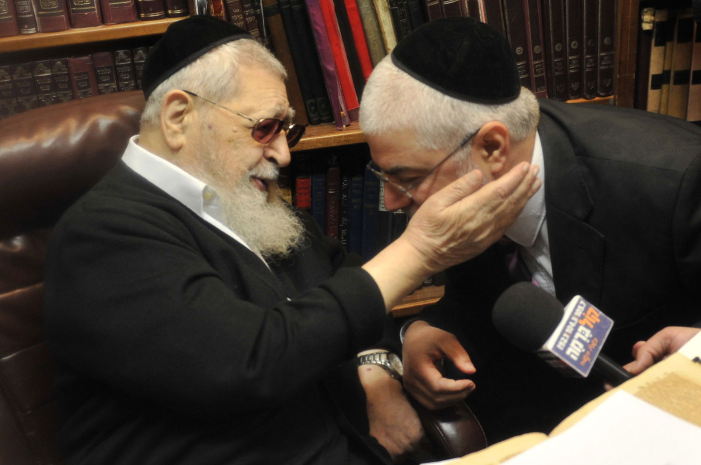 מרן פוסק הדור הגאון רבי עובדיה יוסף זצוק"ל • תמונות חייו