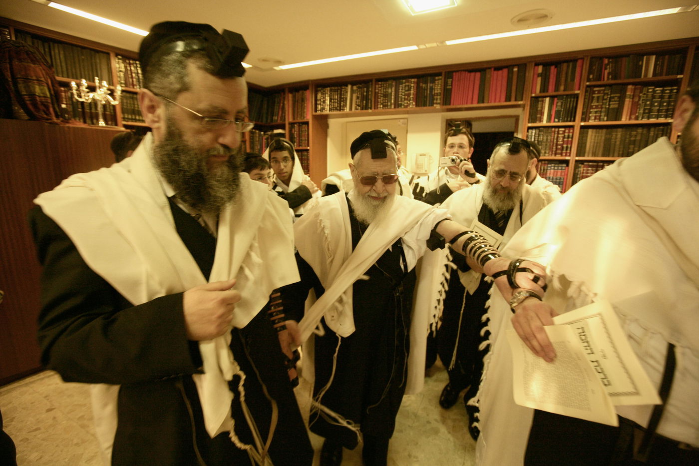 מרן פוסק הדור הגאון רבי עובדיה יוסף זצוק"ל • תמונות חייו