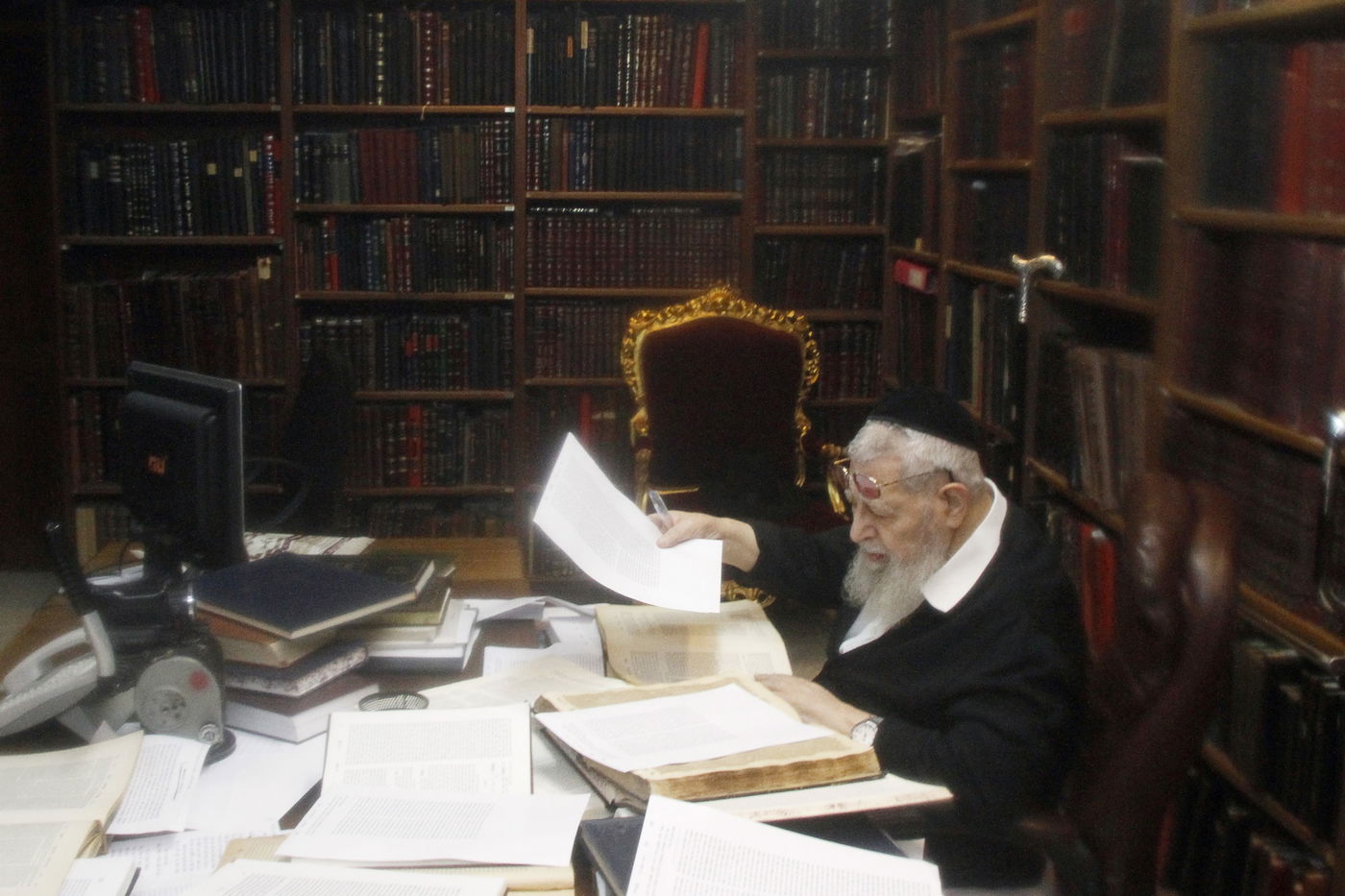 מרן פוסק הדור הגאון רבי עובדיה יוסף זצוק"ל • תמונות חייו