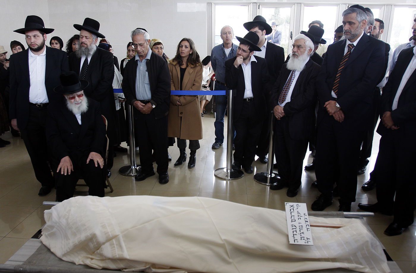 מרן פוסק הדור הגאון רבי עובדיה יוסף זצוק"ל • תמונות חייו