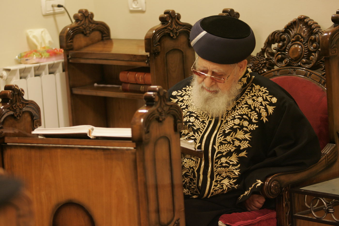 מרן פוסק הדור הגאון רבי עובדיה יוסף זצוק"ל • תמונות חייו