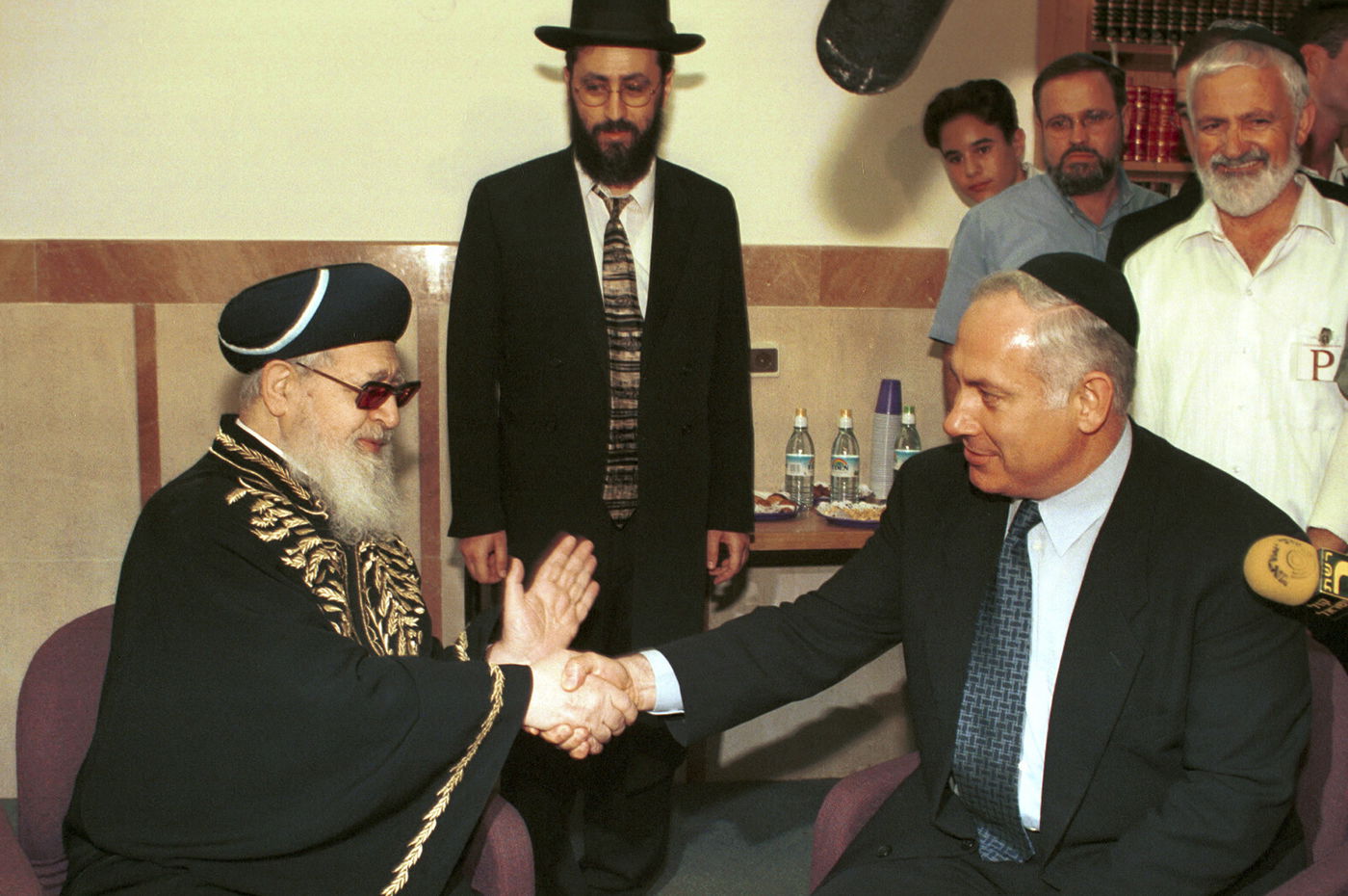 מרן פוסק הדור הגאון רבי עובדיה יוסף זצוק"ל • תמונות חייו