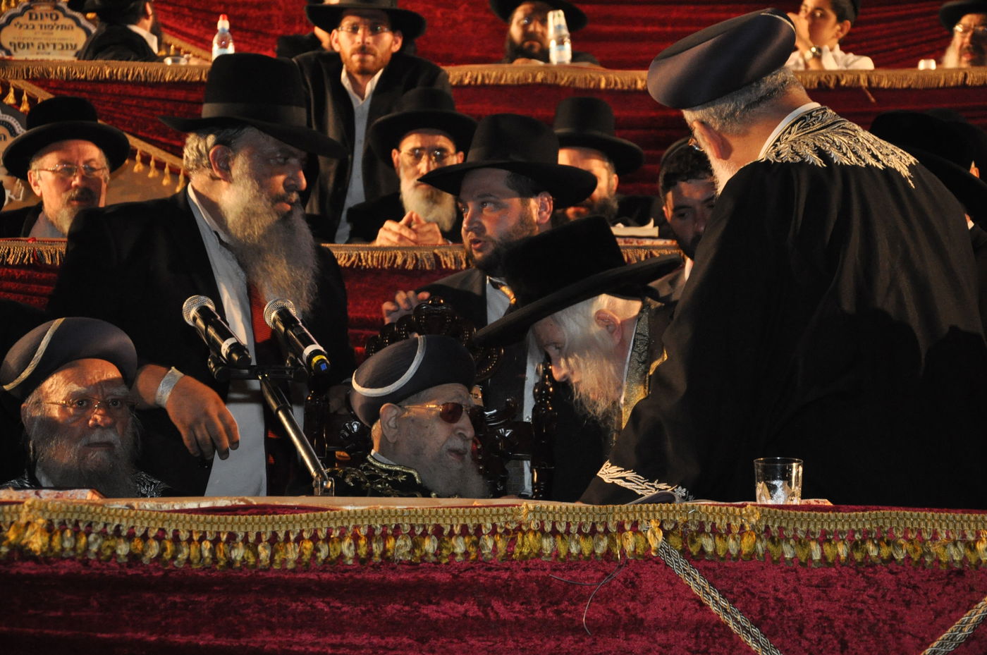 מרן פוסק הדור הגאון רבי עובדיה יוסף זצוק"ל • תמונות חייו