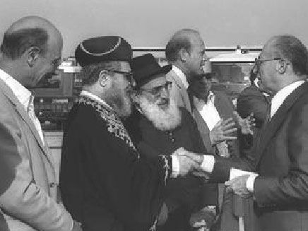 מרן פוסק הדור הגאון רבי עובדיה יוסף זצוק"ל • תמונות חייו