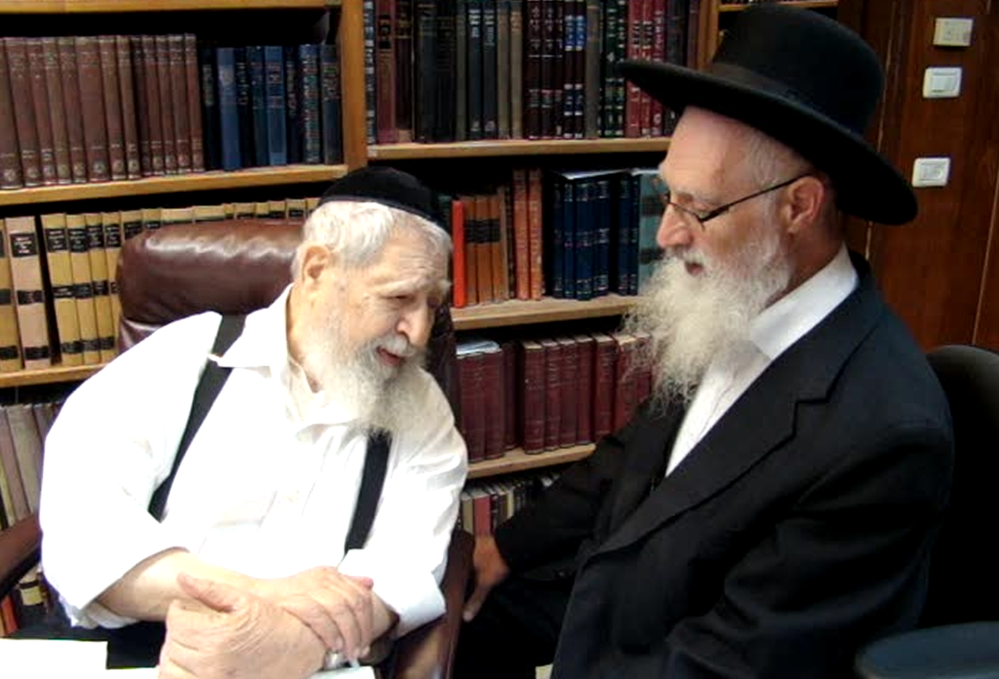 מרן פוסק הדור הגאון רבי עובדיה יוסף זצוק"ל • תמונות חייו