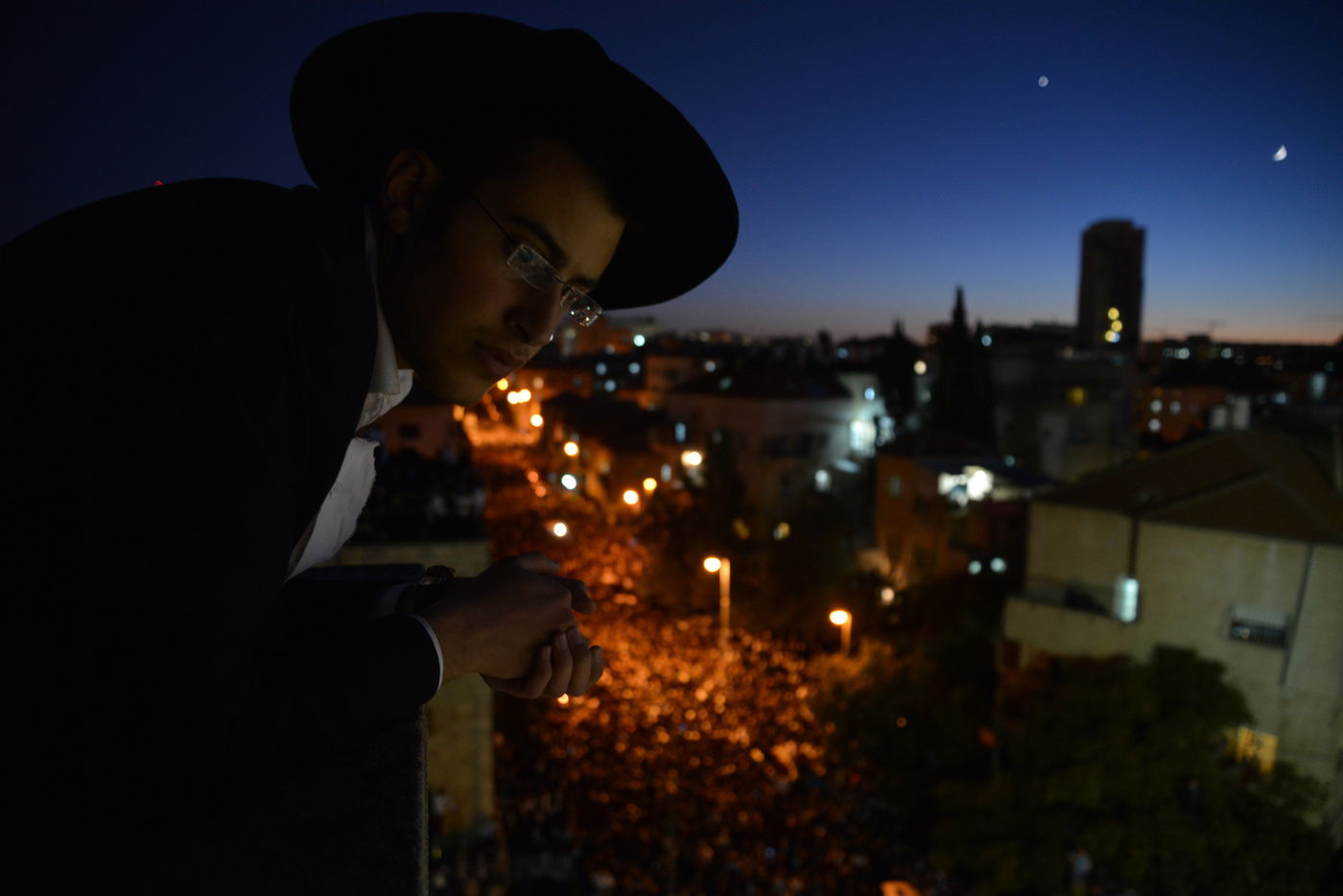 מסע הלוויה: מיליון נפרדים, מאה תמונות • גלריה