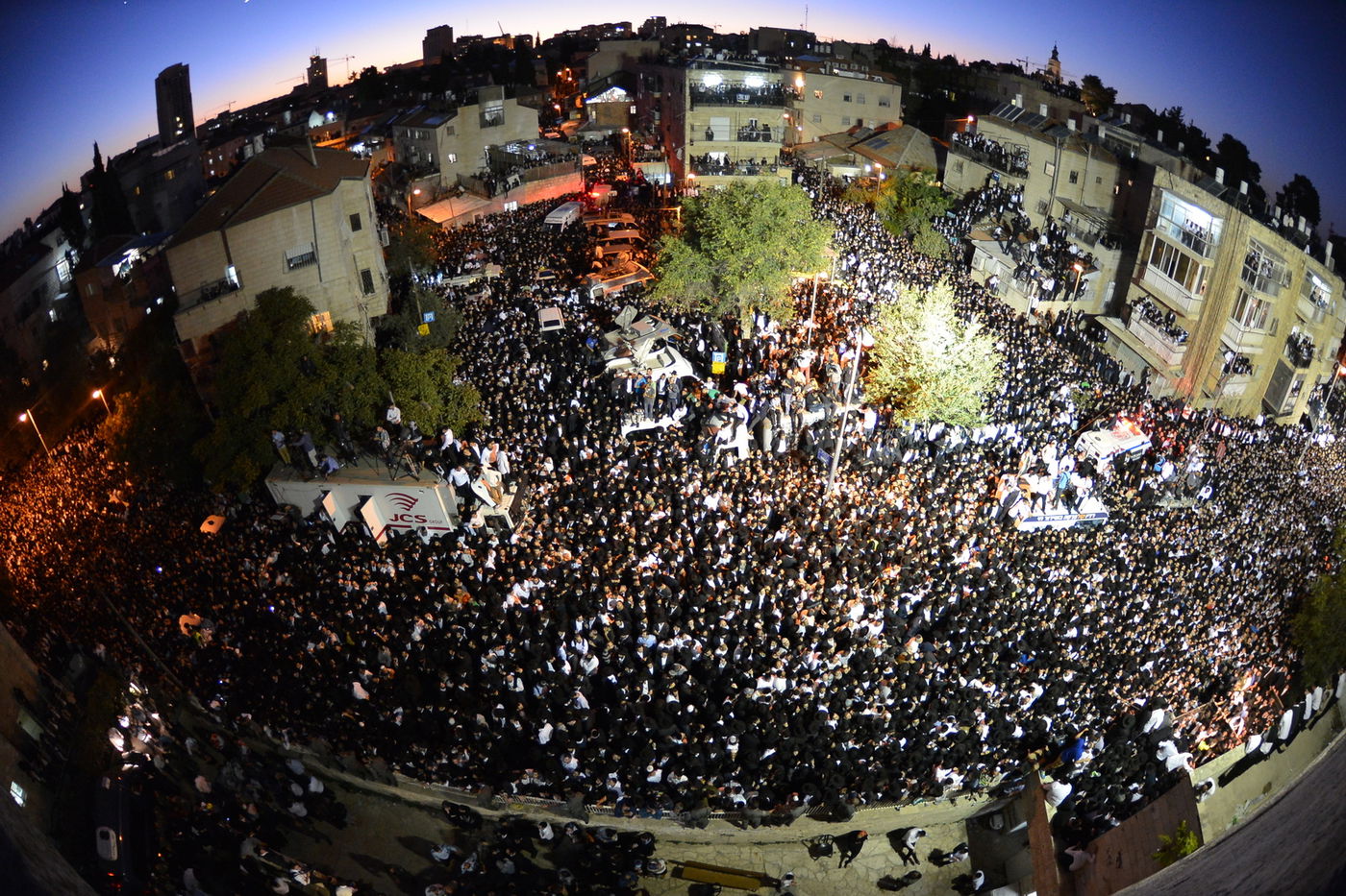 מסע הלוויה: מיליון נפרדים, מאה תמונות • גלריה