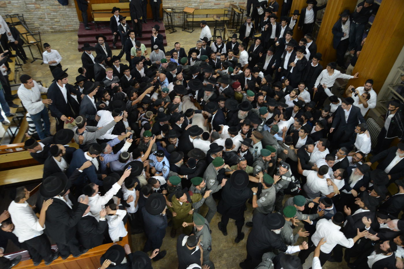 מסע הלוויה: מיליון נפרדים, מאה תמונות • גלריה