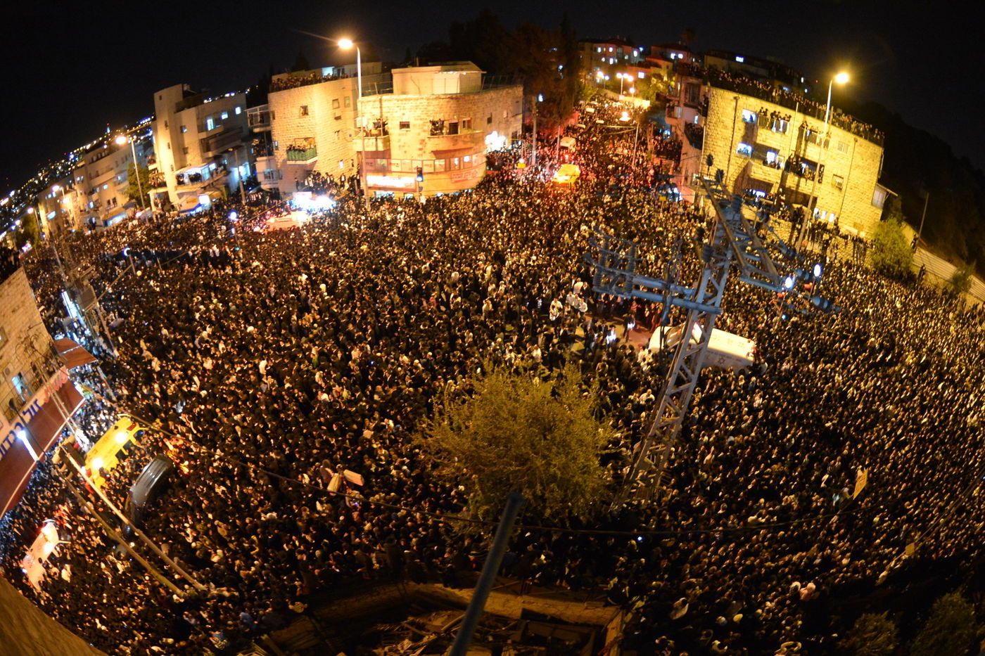 מסע הלוויה: מיליון נפרדים, מאה תמונות • גלריה
