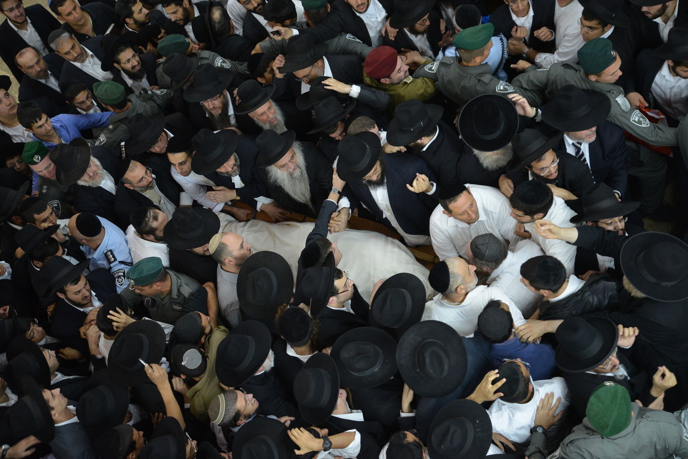 מסע הלוויה: מיליון נפרדים, מאה תמונות • גלריה