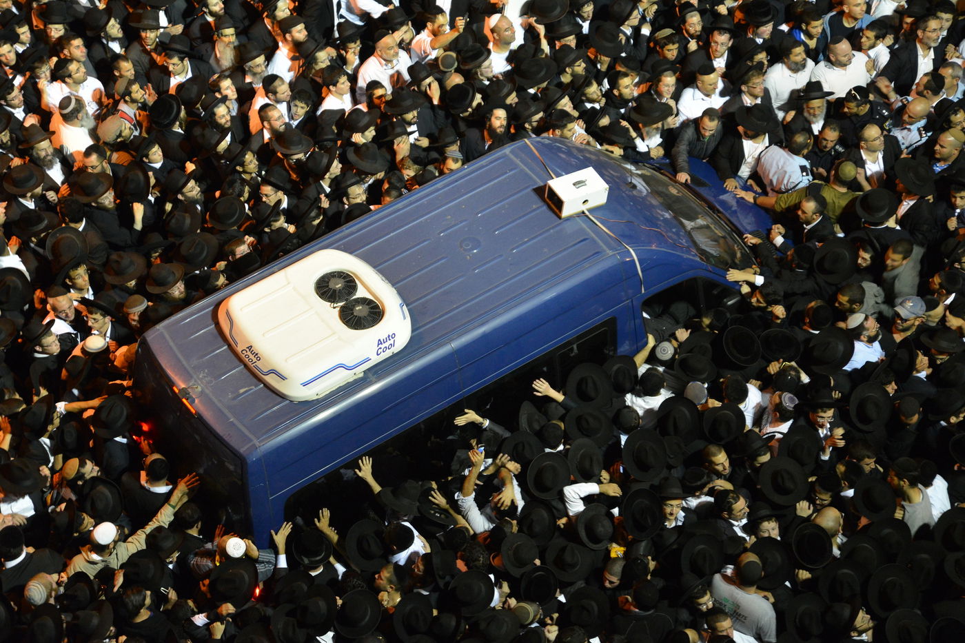 מסע הלוויה: מיליון נפרדים, מאה תמונות • גלריה