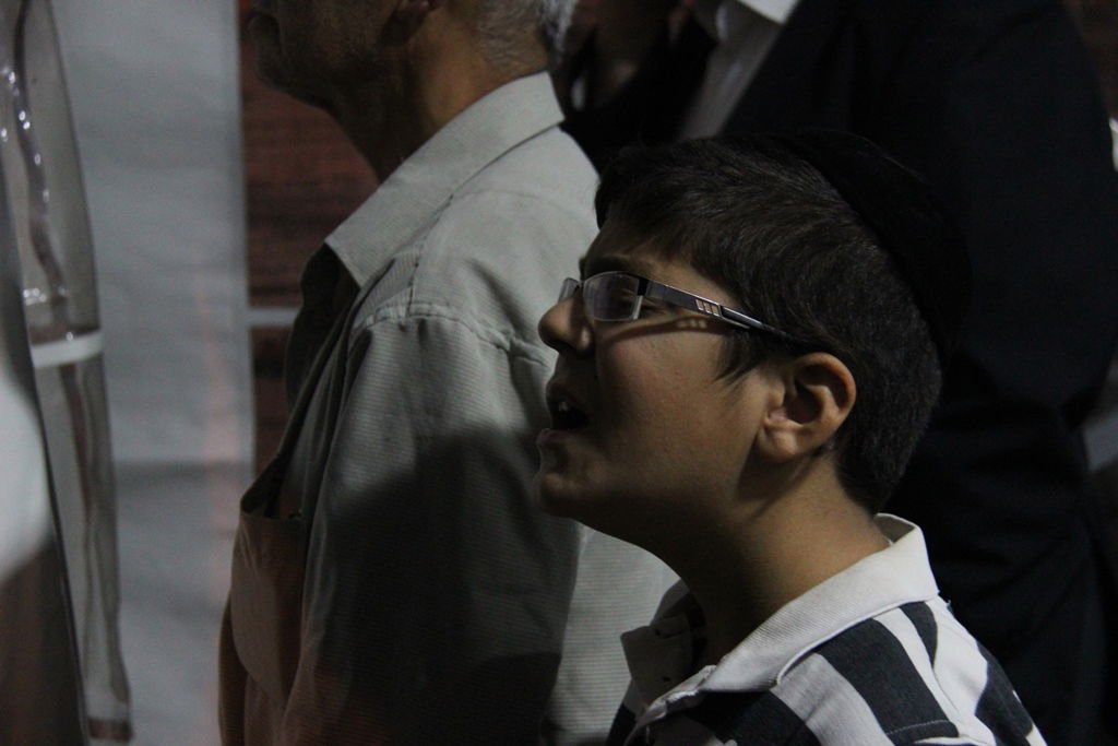 גלרית ענק: אלפים ובראשם גדולי ישראל בניחום אבלים בבית הגר"ע יוסף זצוק"ל