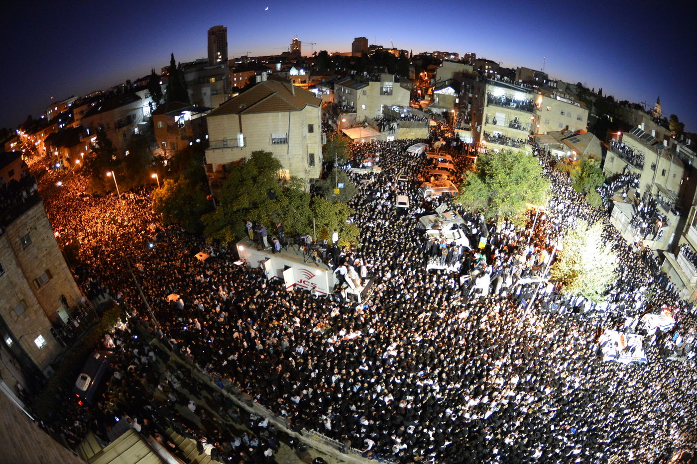 מסע הלוויה: מיליון נפרדים, מאה תמונות • גלריה